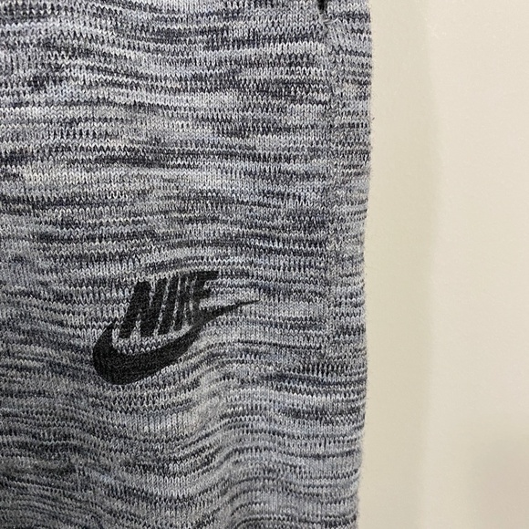 Nike Men's Gray Jogger Sweatpants Size‎ Medium - Picture 2 of 12